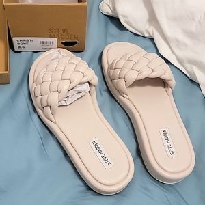 Brand new Steve madden Christi slide sandels